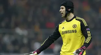 Jose Mourinho: Petr Cech Umarım Chelsea'da Kalır