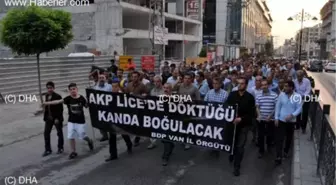 Van'da Lice Olayları Protesto Edildi