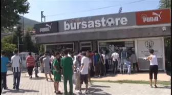 Bursaspor'da İbrahim Öztürk ve Holmen taraftarla buluştu