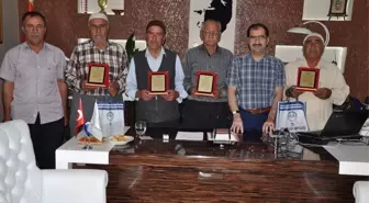 Müftülükten Hayırseverlere Plaket