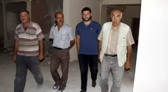 Maaşını İpotek Ettirerek Yaptırdığı Hastane Çürümeye Terk Edildi