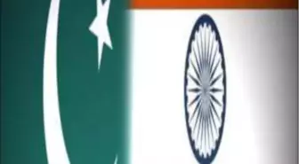 Hindistan ve Pakistan Futbol Maçında Karşılaştı