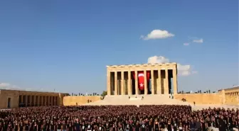 Anıtkabir'de 6 Bin Kişilik Atatürk Portresiyle Rekor Denemesi Yapıldı