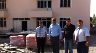 Kaymakam Özbey, Onarımı Süren Lojmanları İnceledi