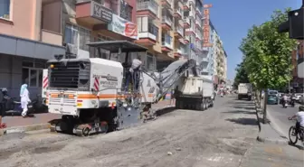 Cumhuriyet Caddesi Kalıcı Asfaltına Kavuşuyor