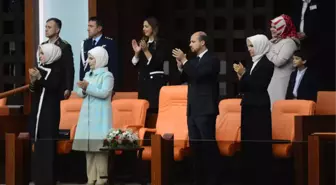 Emine Erdoğan Yemin Törenini Locadan İzledi