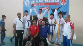 Şahinbey Belediye Karate Takımı 21 Madalya Alarak Birinci Oldu