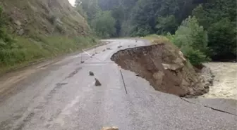 Zonguldak'ın Alaplı İlçesindeki 'Ata Yolu' Çöktü