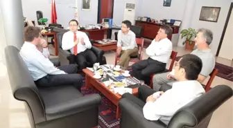 Microsoft Genel Müdürü İYTE'yi Ziyaret Etti