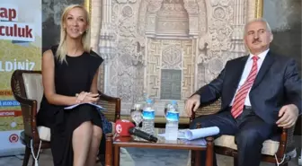 Gazeteci Balçiçek İlter, 3. Sivas Kitap Günlerine Katıldı