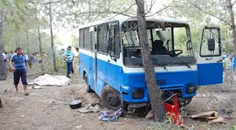 Silifke'de Minibüsün Freni Patladı: 1 Ölü, 6 Yaralı