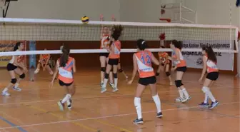 Beylikdüzü Zafer Kupası Voleybol Turnuvası'nda Kazanan Belli Oldu