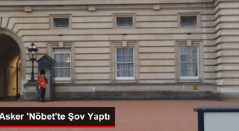 Kraliçe'nin Askeri Şov Yaptı