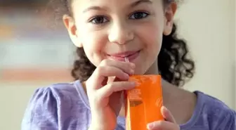 Okulda Besleyici Bir Ara Öğün İçin Her Gün Bir Bardak Meyve Suyu