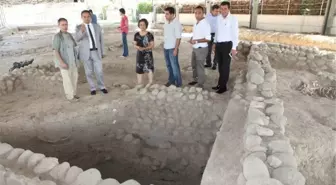 Yeşilova Höyüğü'nde 100'e Yakın Yeni Tarihi Eser Çıktı