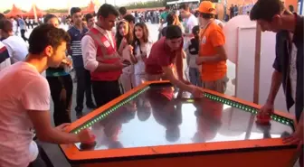 13. Fanta Gençlik Festivali'nin Şanlıurfa'daki Yedinci Konserinde, 35.000 Festival Sever Müziğe...