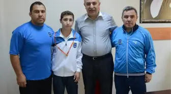 Bursa Büyükşehir Sporcuları Başarıya Doymuyor