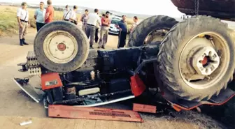 Devrilen Traktörün Aldında Kalan Çocuk Öldü