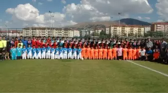 Efsane'den Milliler'e Destek