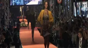 Türkiye'nin En Uzun Podyumu Laleli'de