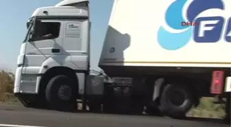 Uçurumun Kenarında 2 Saat Ayağı Frende Bekledi