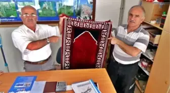 Camiye Yardım Kampanyası: 'Senin de Bir Seccaden Olsun'
