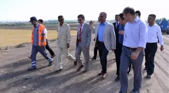 Kızılırmak Sahil Yolunda Çalışmalar Sürüyor