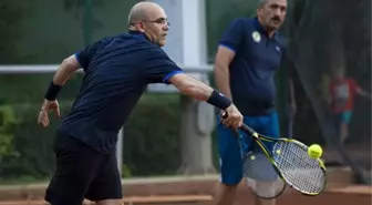 Bakan Şimşek Tenis Turnuvasında Yarı Finale Yükseldi