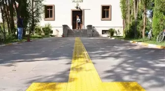 Erzincan'da Engelli Vatandaşların Önündeki Engeller Kaldırılıyor