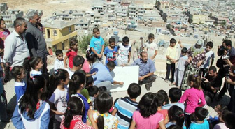 Şanlıurfa'da Okul Dönüşümüne Sokakta Ders ile Protesto