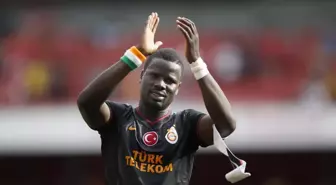 Emmanuel Eboue Gitmiyor!