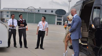 Lady Gaga İstanbul'dan Ayrılırken Yürek Hoplattı