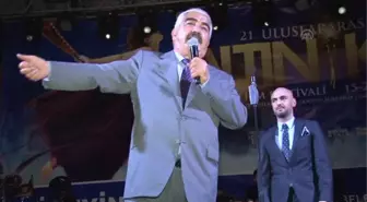 Soner Sarıkabadayı, Kozan'da Konser Verdi