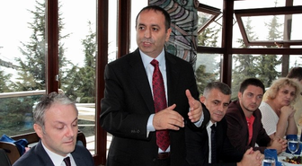 Türkoğlu: 'Avrupa'da Kosova Merkezli Büyümek İstiyoruz'