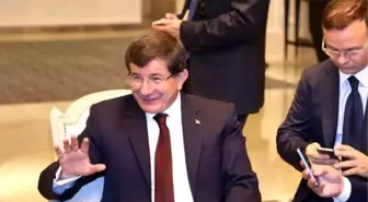 Davutoğlu, Bakü Yolunda Bakın Ne Dedi?