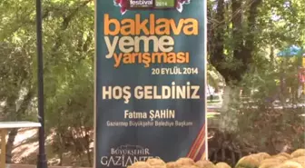 Gaziantep'te En Fazla Baklavayı Yemek İçin Yarıştılar