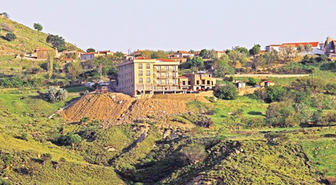 Gökçeada'daki Yasadışı Otel Yasal Oldu