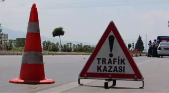 Tarım İşçilerini Taşıyan Minibüs Kaza Yaptı: 2 Ölü, 21 Yaralı