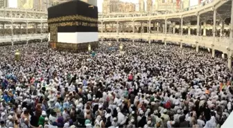 Arafat'ta Vakfe Hazırlıkları Tüm Hızıyla Sürüyor