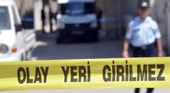 Aldattığından Şüphelendiği Eşini Vurduktan Sonra İntihar Etti