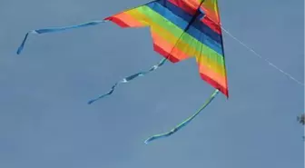 Tunceli'de Uçurtma ve Balon Şenliği