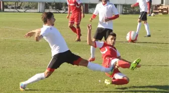 Samsunspor U21 ile Hazırlık Maçı Yaptı