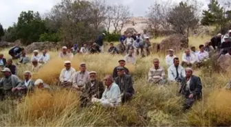 Asırlık 'Toplu Mezarlık Ziyareti' Geleneği