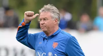 Hiddink'ten Kuyt'ın Kararına İlk Tepki