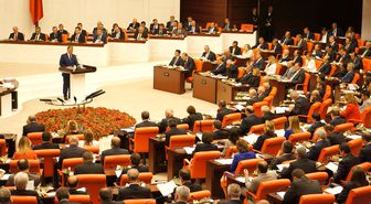TBMM'de Kabul Edilen Başbakanlık Tezkeresi
