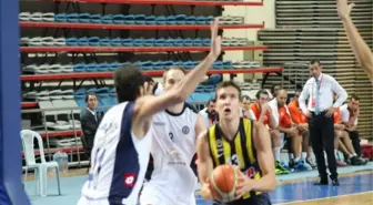 İstanbul Bşb: 65 - Fenerbahçe Ülker: 85