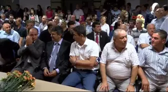 Antalya Ak Partili Kadın Vekilden Leman Sam'a Kurban Tepkisi: Sanatçı Müsveddesi
