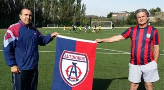 Altınordu İngiltere'de Futbol Okulu Açıyor