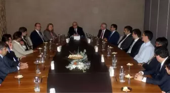 Bakan Avcı, Eskişehir Basket Spor Kulübü Yöneticileriyle Bir Araya Geldi