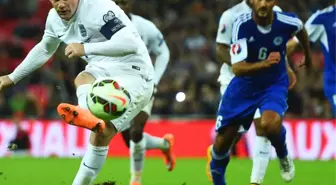 Hodgson: Rooney'nin Üzerinde Rekor Baskısı Yok